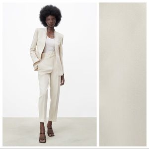 Zara Ecru High-Waisted Pants/Trousers with Tonal Lined Belt. Size XL.